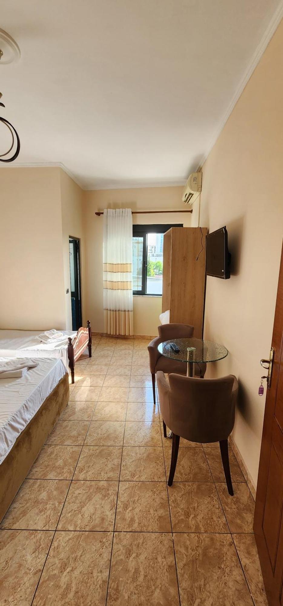 Hotel La Villa Tirana Exterior foto